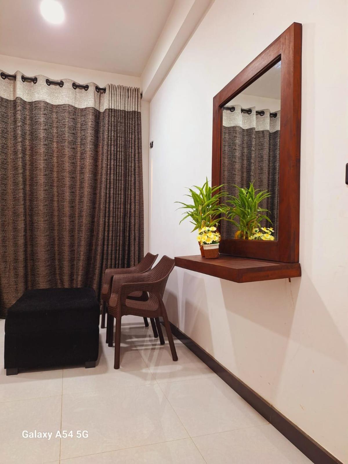 Ella Odyssey Inn Ngoại thất bức ảnh