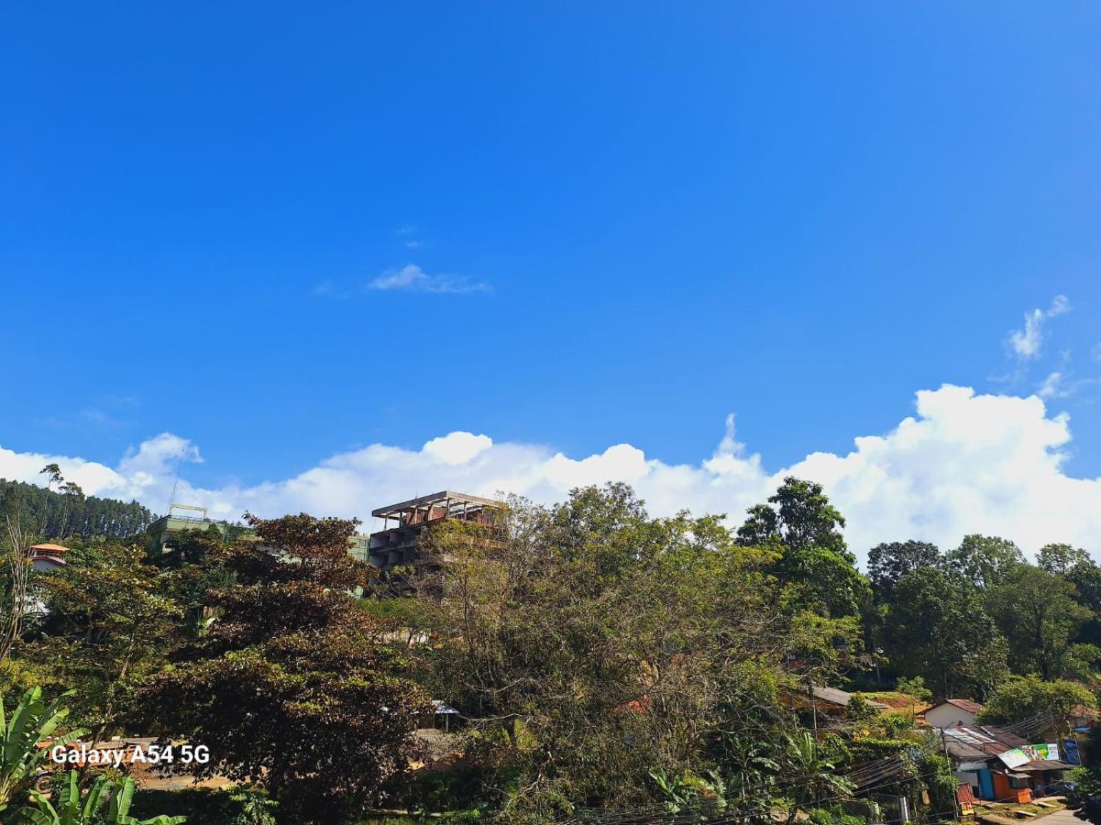 Ella Odyssey Inn Ngoại thất bức ảnh