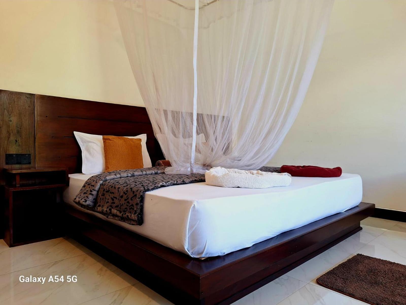 Ella Odyssey Inn Ngoại thất bức ảnh